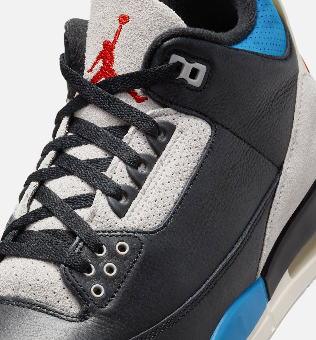 Air Jordan 3 Retro OG Rare Air – Men's Lifestyle Shoe | Black/Chile Red/Neutral Grey