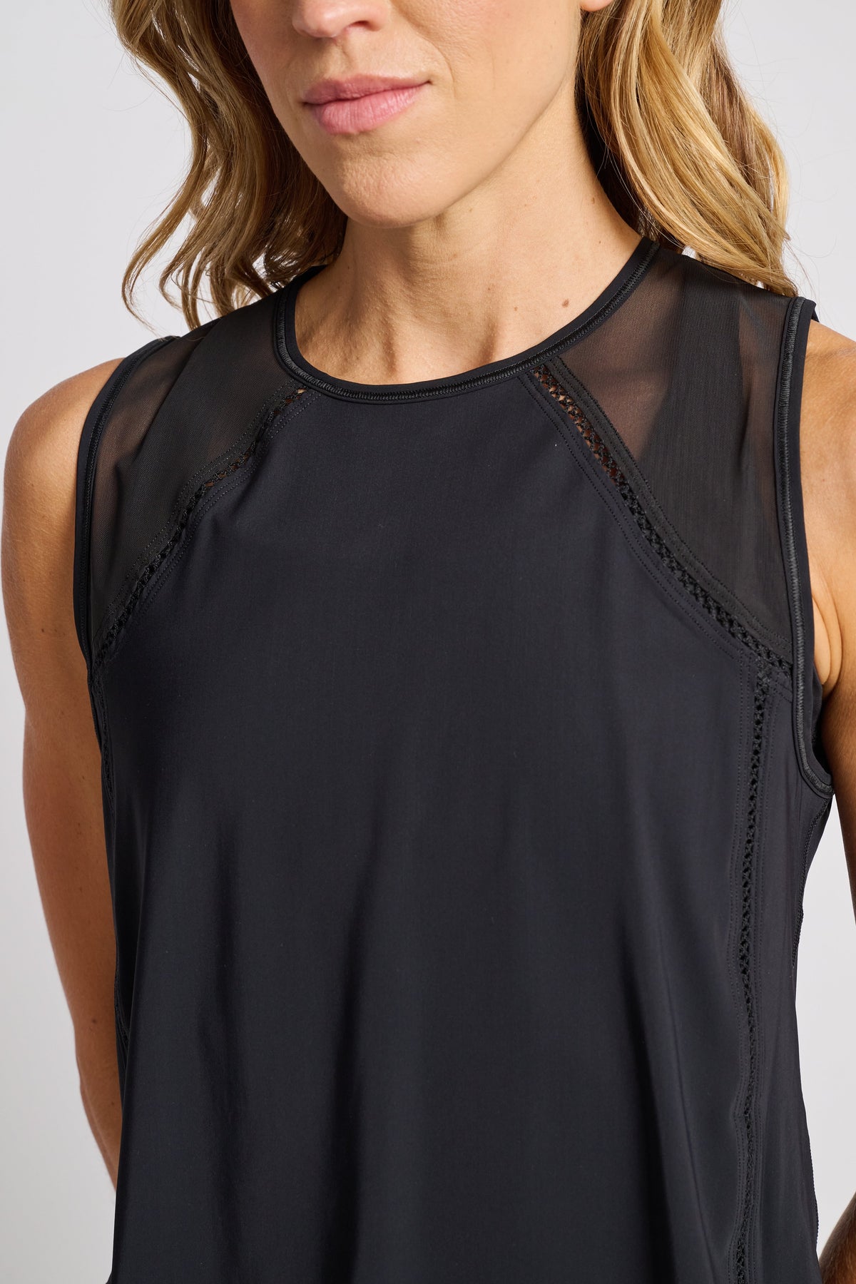 Sculpt Cropped Tank Lace Trim