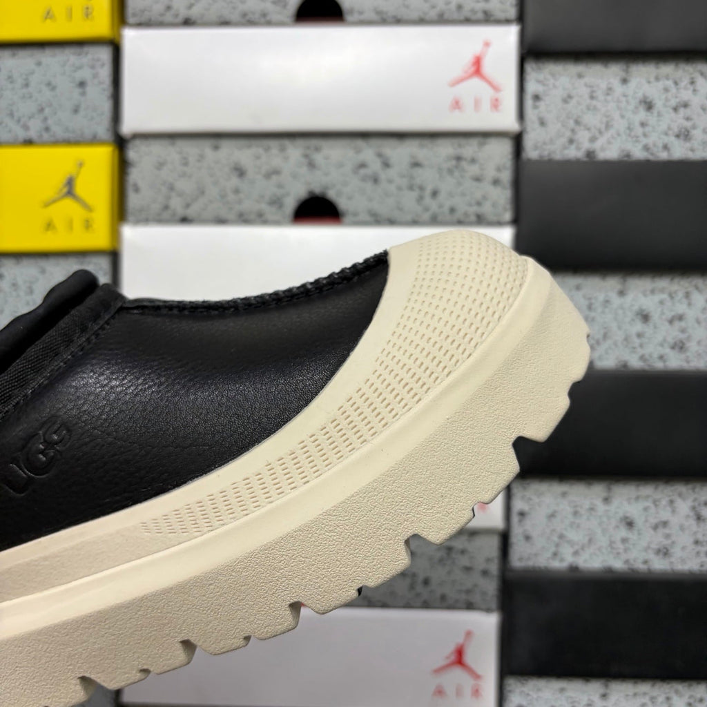 UGG Neumeel Deco Slip-On – Leather Moccasin Sneaker with Shearling Lining, Cream Lug Sole & Black Toggle