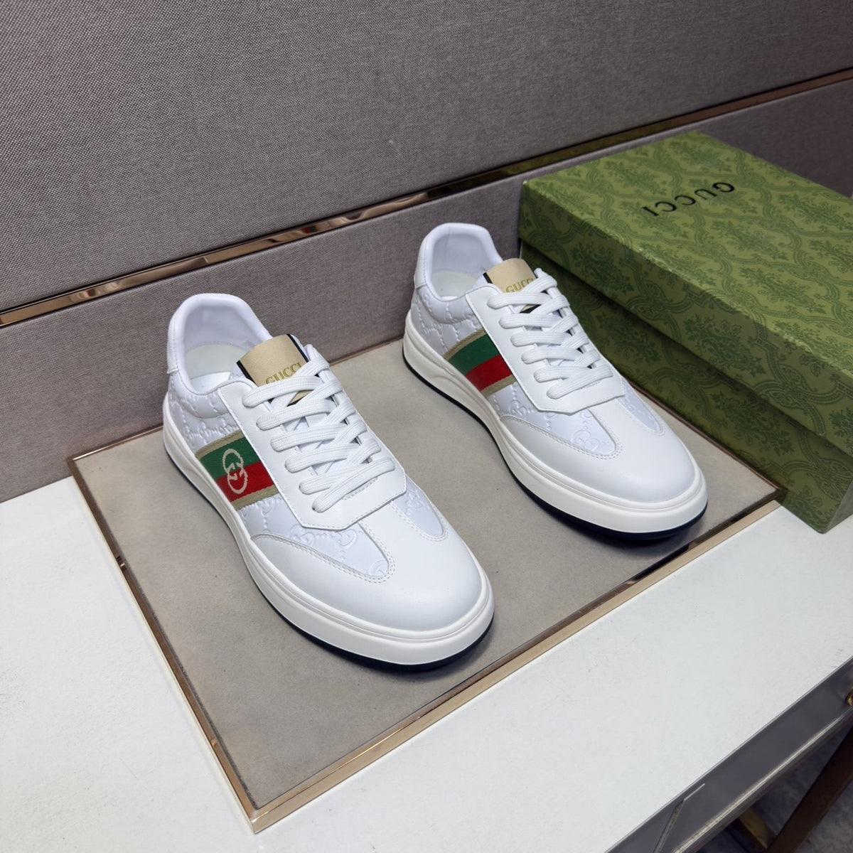 Gucci Men's Green-Red Stripe Low-Top Sneakers